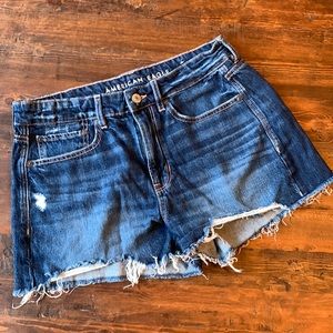 American Eagle Tomgirl Denim Short Size 6